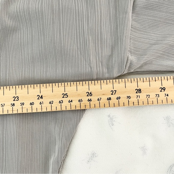 Zara Lightweight Gray Dolman Sleeve Blouse – Effortless Elegance, Medium - Picture 7 of 9